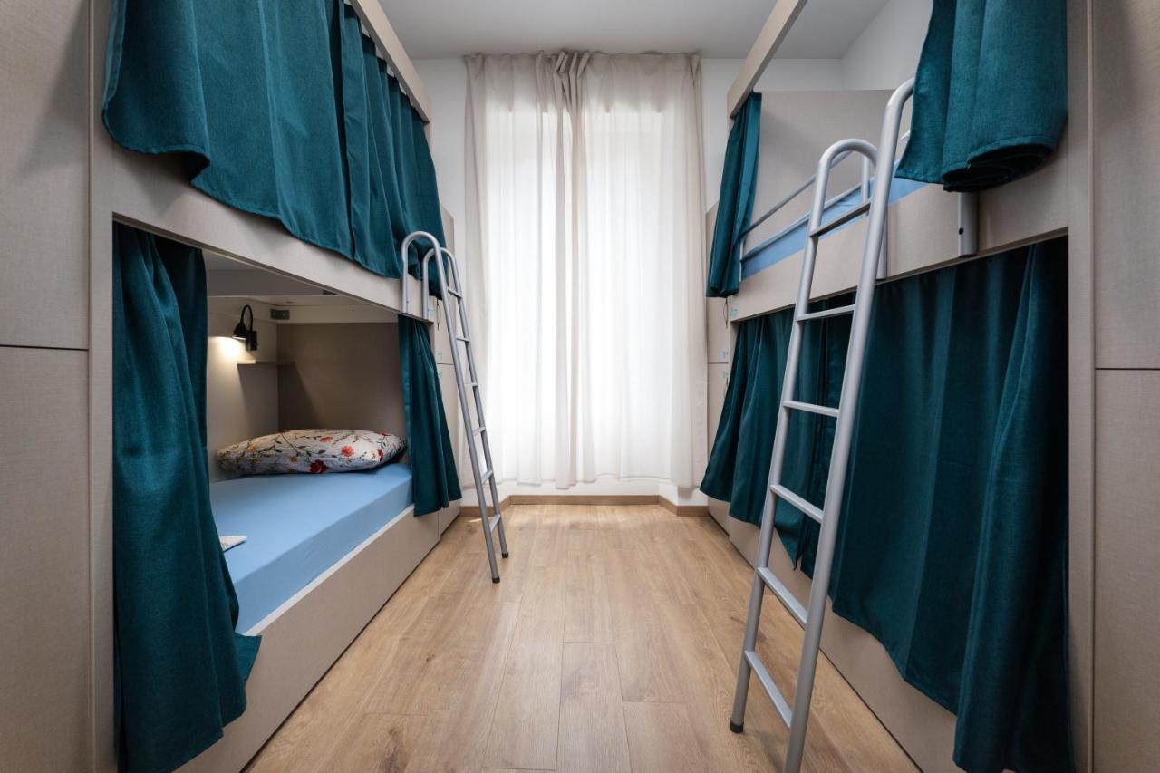 Antique Hostel *