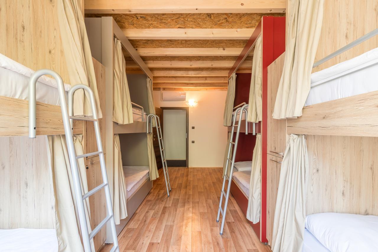 Hostel Antique